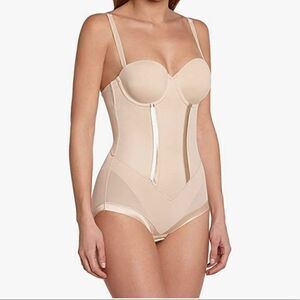 Maidenform Women's Body Shaper With Built-In Bra & Anti-Static Shapewear
